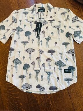NWT Afield Out Daydream Button Up Mushroom People Med